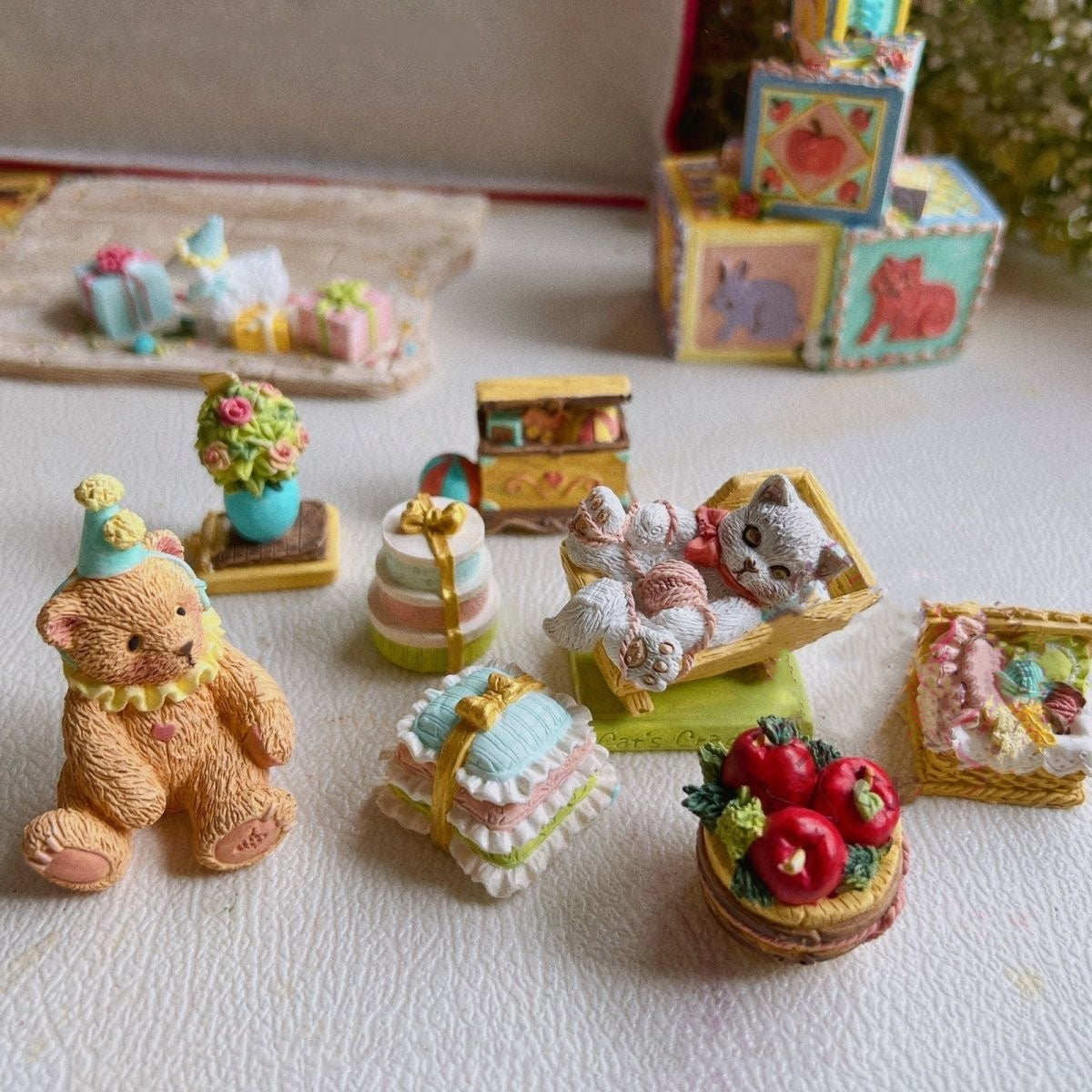 Miniature Plaster Painting Set (9 Pieces)